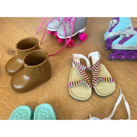 American Girl 18" Doll Shoes Boots Sandals Roller Skates Lot of 10 Pairs Sets - Picture 3 of 6